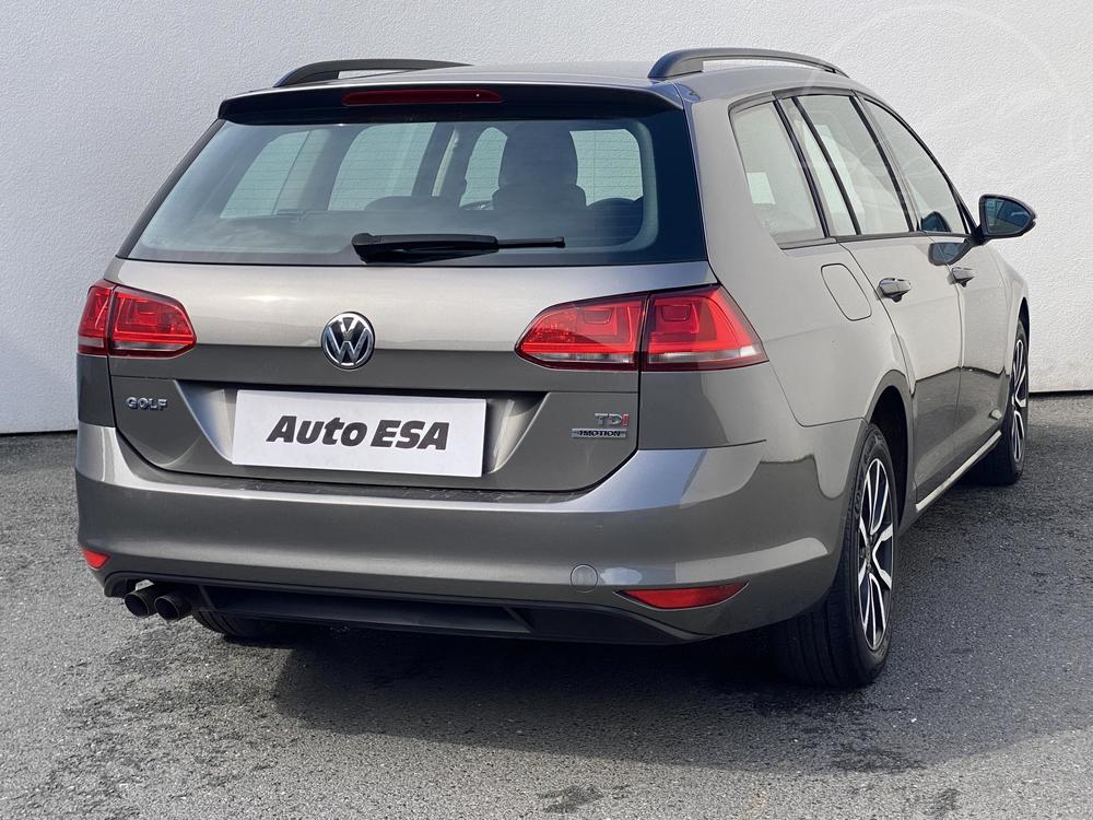 Volkswagen Golf 1.6 TDi, R