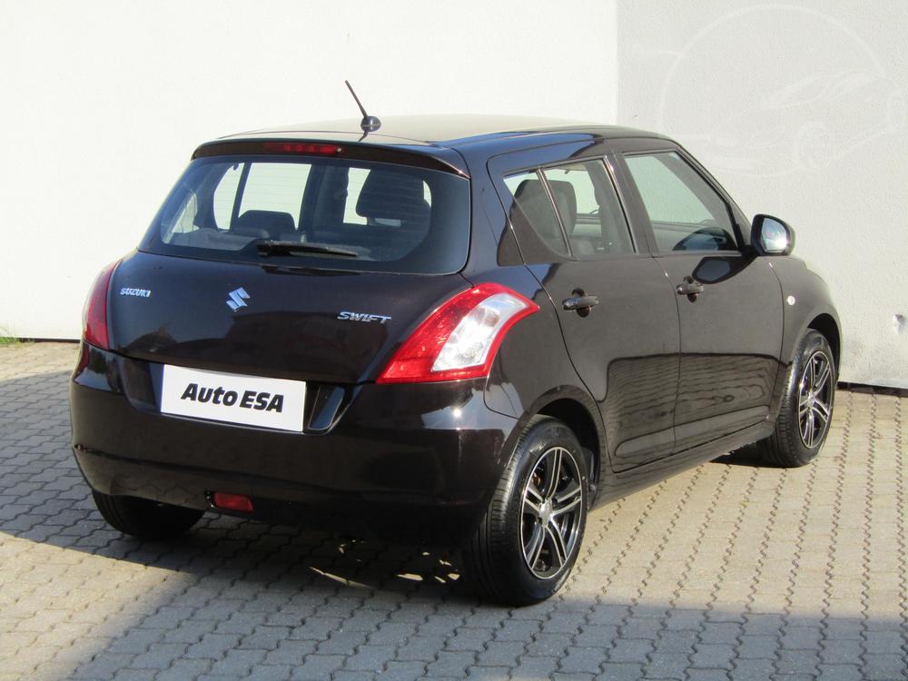 Suzuki Swift 1.2 i