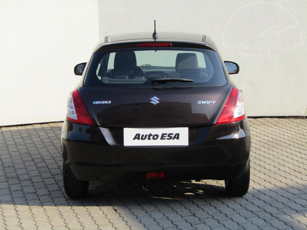 Suzuki Swift 1.2 i