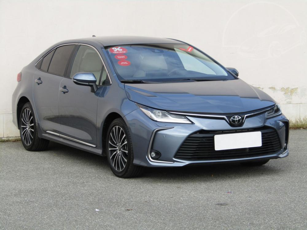 Prodm Toyota Corolla 1.5 Serv.kniha