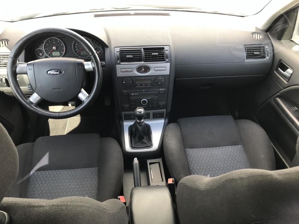 Ford Mondeo 2.5 V6