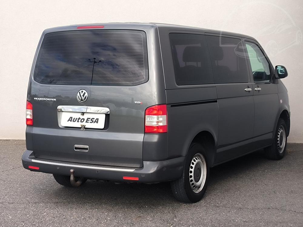 Volkswagen Transporter 2.0 TDi Serv.kniha