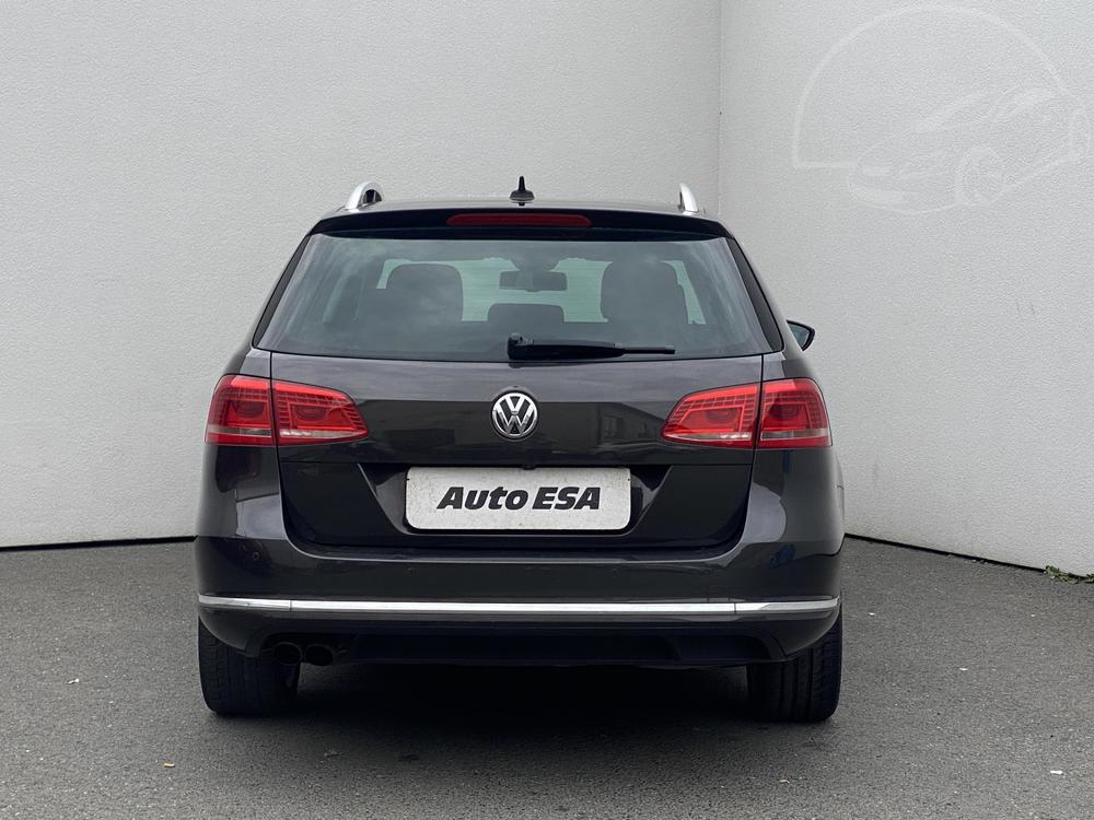 Volkswagen Passat 2.0 TDi Serv.kniha