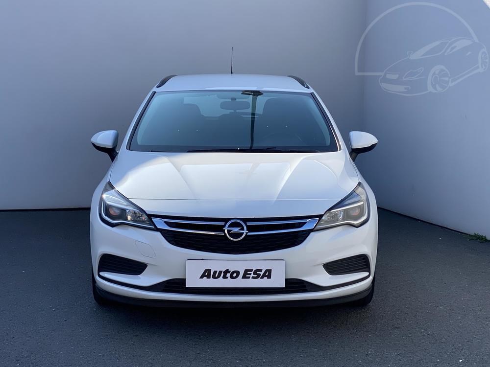 Opel Astra 1.6 CDTi 1.maj, R