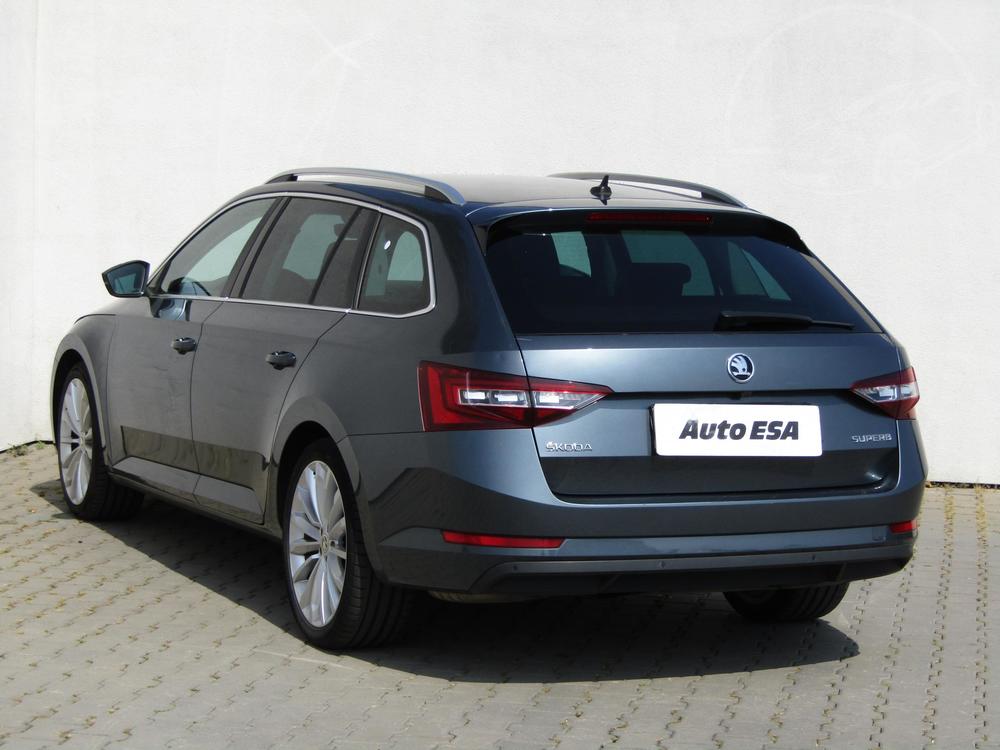 koda Superb III 2.0 TDi Serv.kniha, R