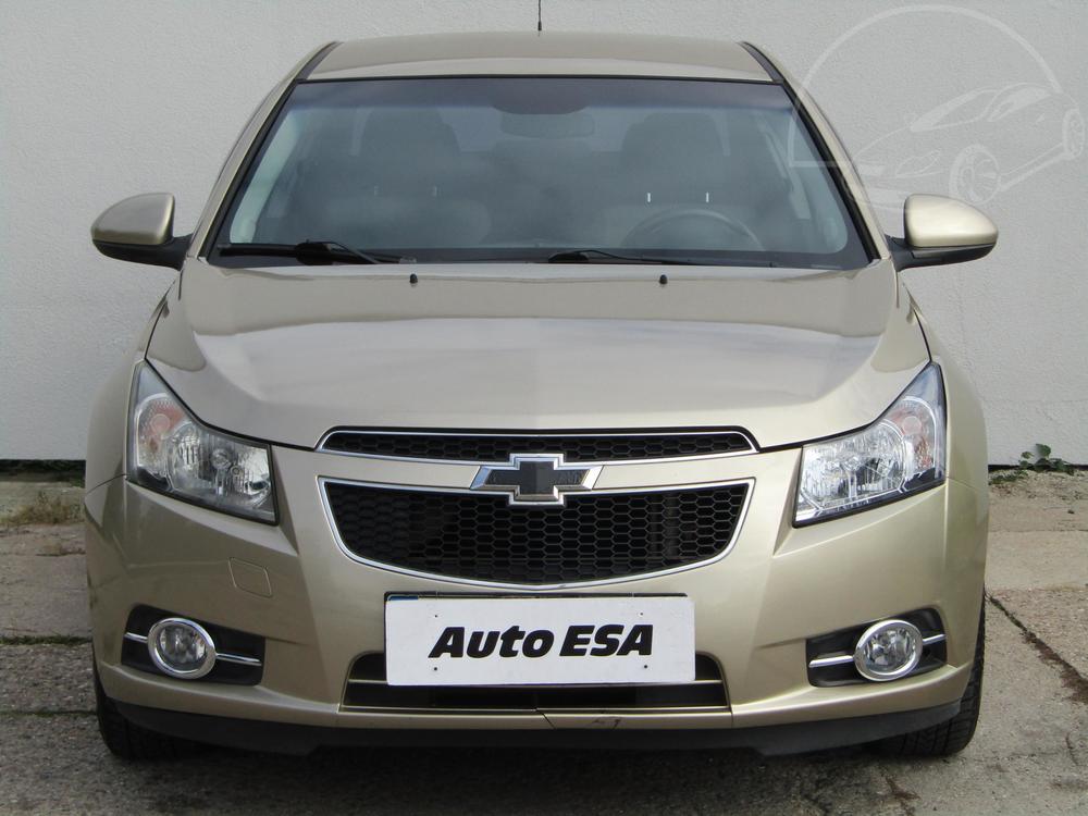 Chevrolet Cruze 1.6 i, R