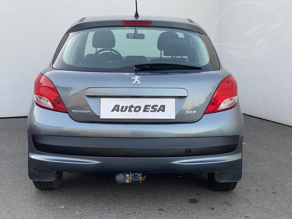 Peugeot 207 1.4 i, R