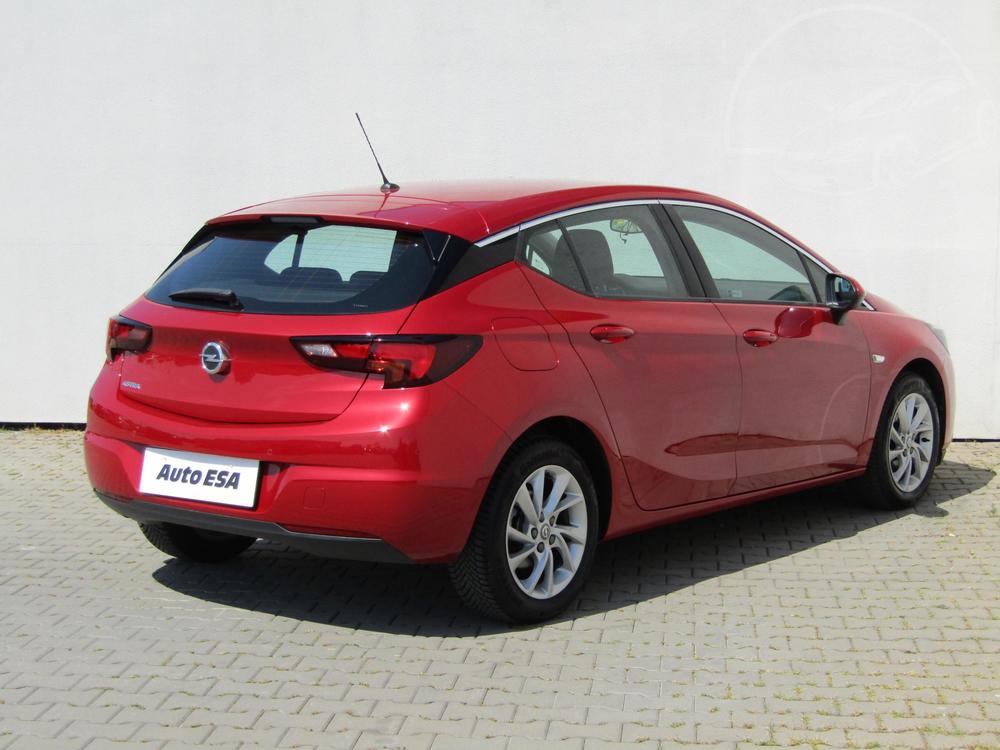 Opel Astra 1.2 T, R