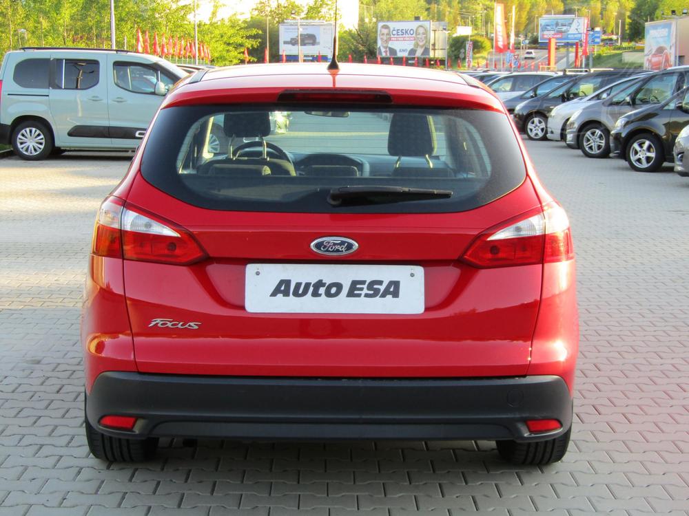 Ford Focus 1.6 i, R