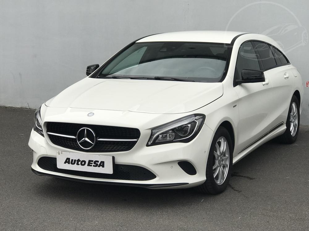 Mercedes-Benz CLA 2.2 D, R