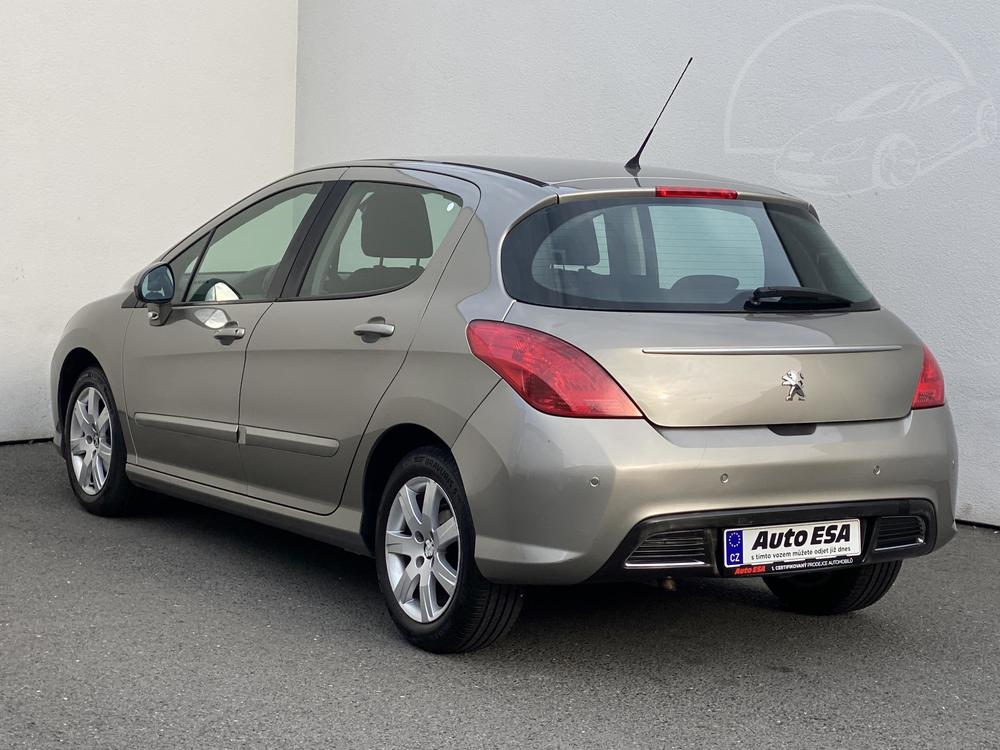 Peugeot 308 1.6 VTi 1.maj Serv.kniha