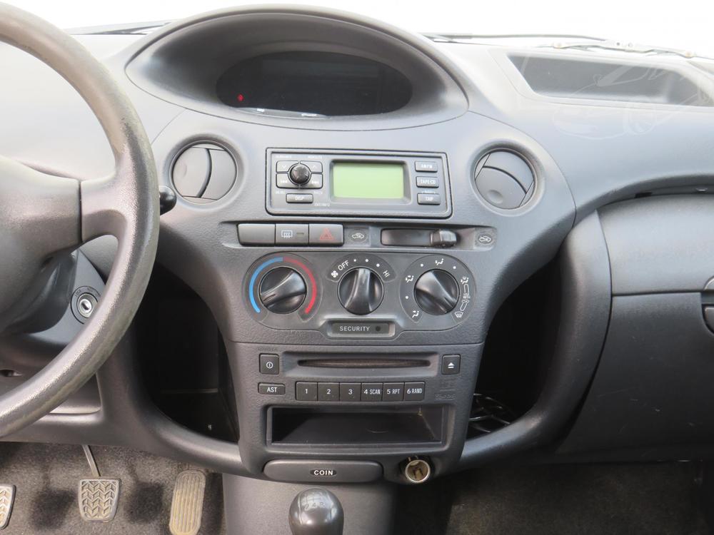 Toyota Yaris 1.0 i