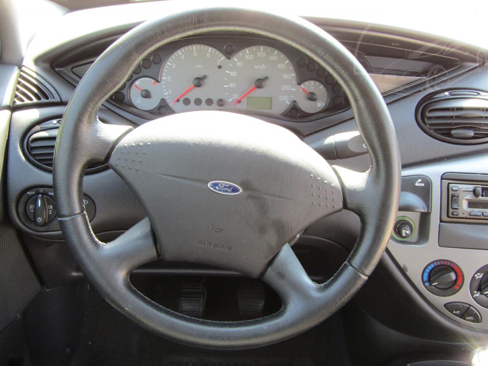 Ford Focus 1.6 16 V, R