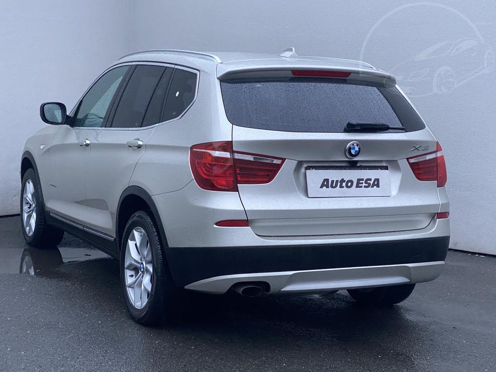 BMW X3 2.0 D Serv.kniha