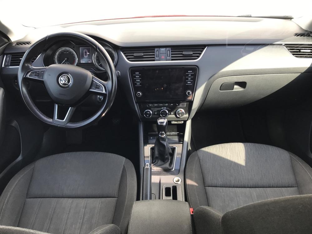 koda Octavia III 1.6 TDi, R