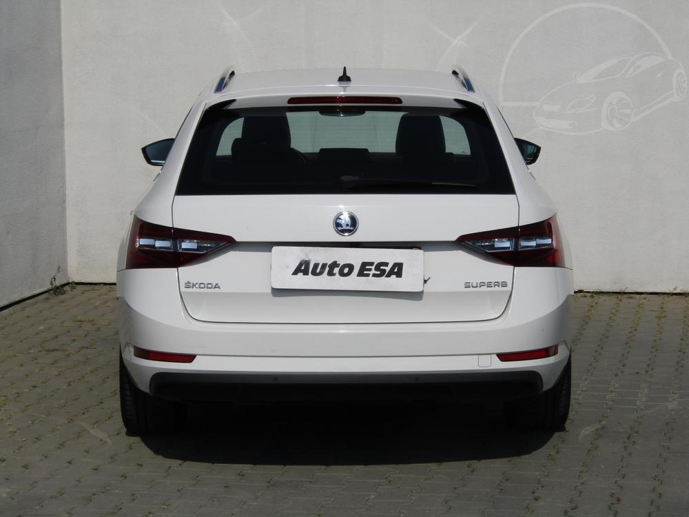 koda Superb 2.0 TDi, R