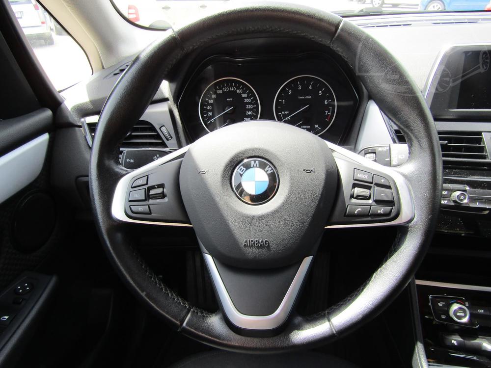 BMW 2 1.5 i, R