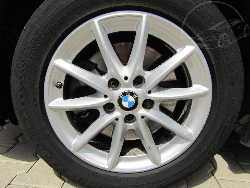 BMW 2 1.5 i, R