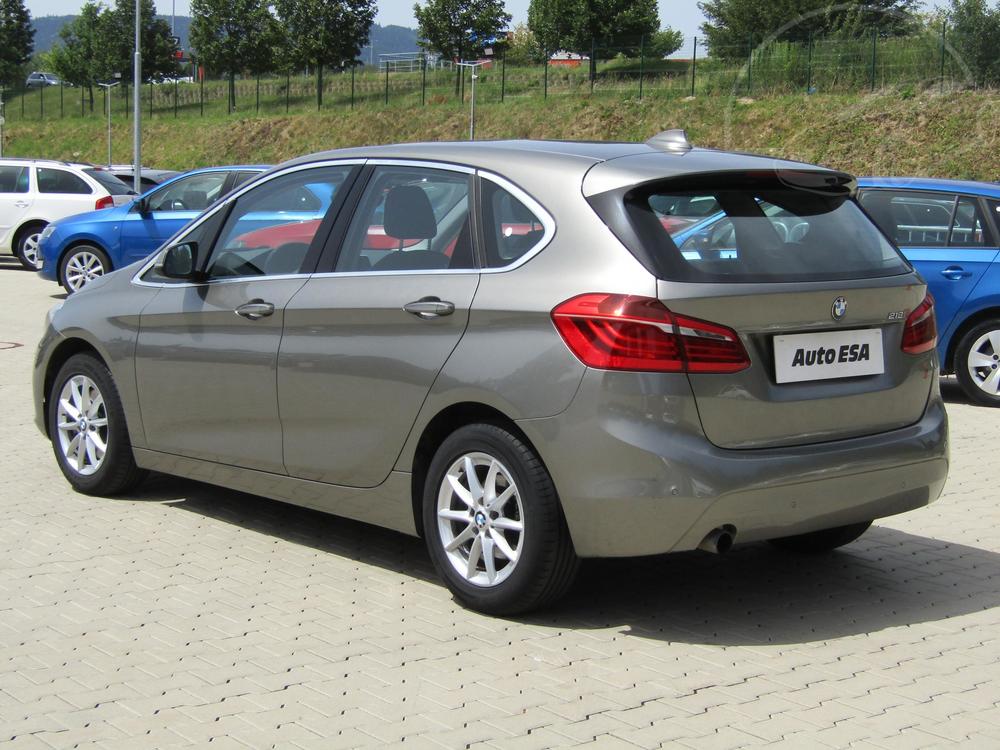 BMW 2 1.5 i, R