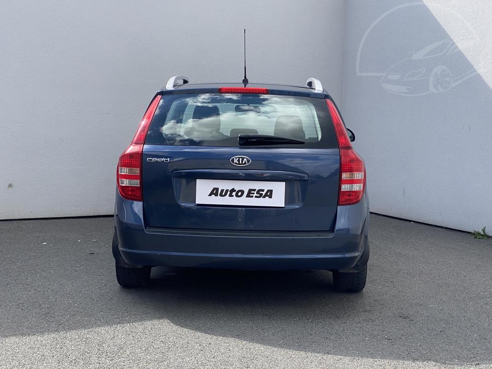 Kia Ceed 1.4 i, R