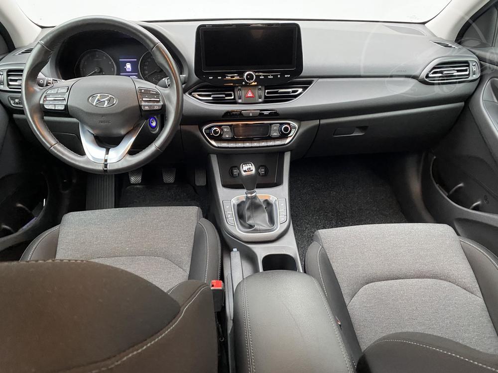 Hyundai i30 1.0 T-GDi 1.maj Serv.kniha