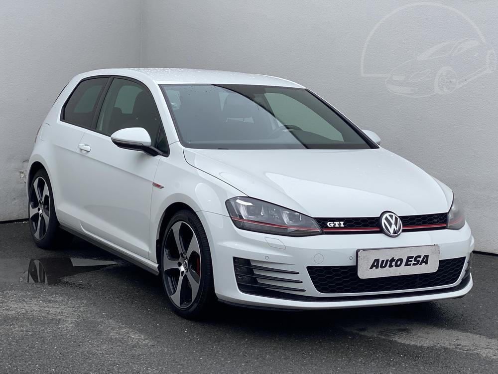 Prodm Volkswagen Golf 2.0 TSi