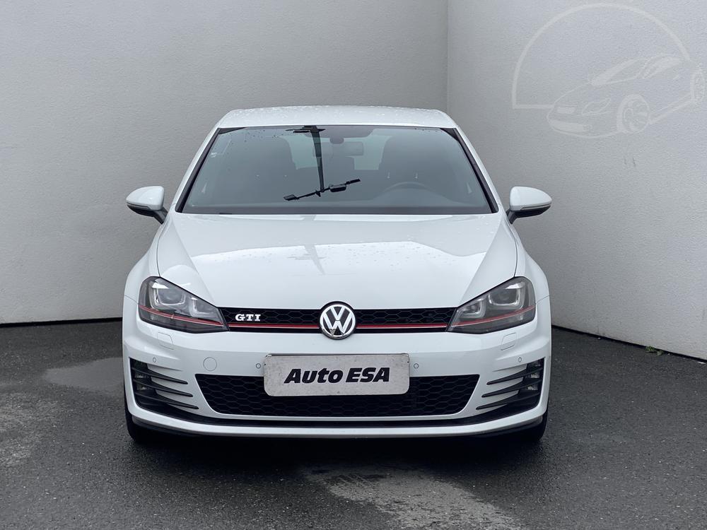 Volkswagen Golf 2.0 TSi