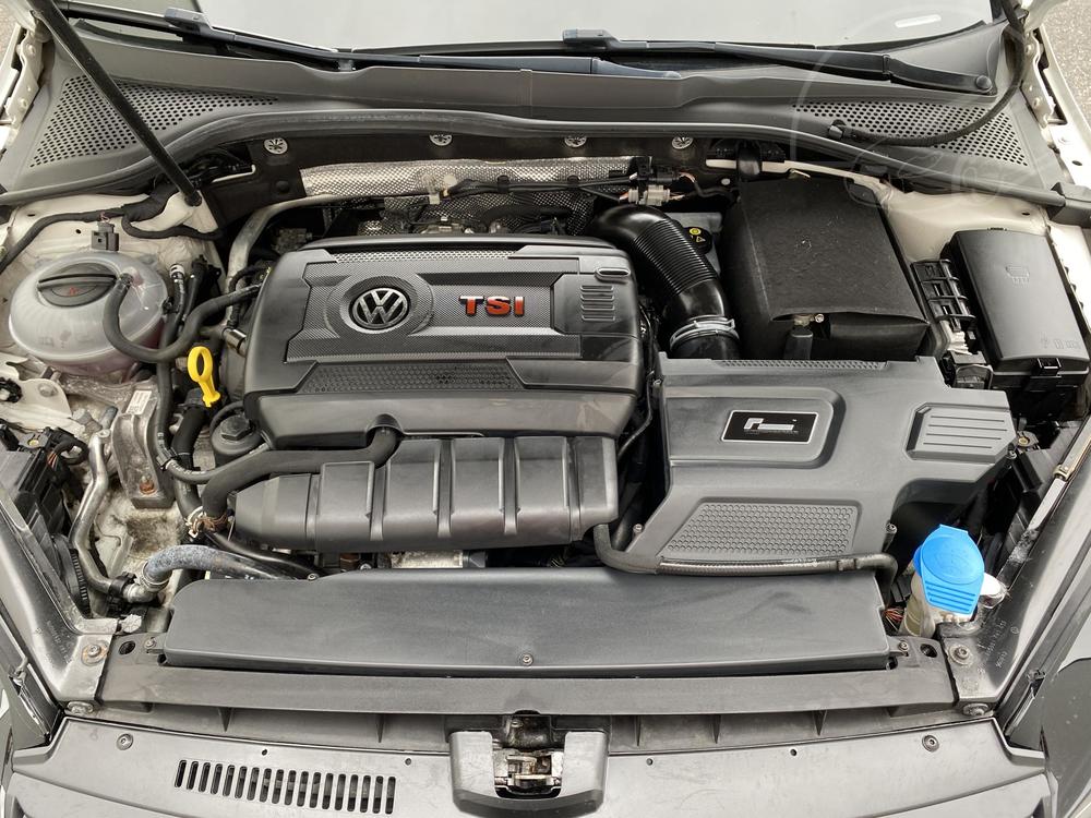 Volkswagen Golf 2.0 TSi