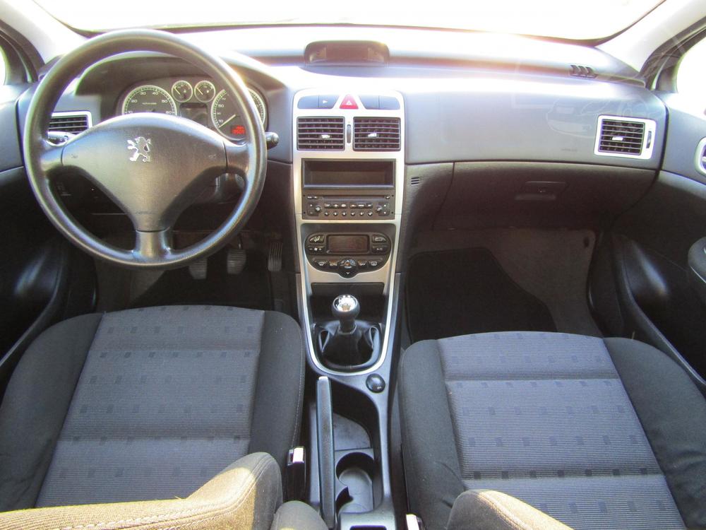 Peugeot 307 1.6 i