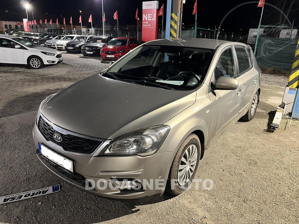 Prodm Kia Ceed 1.4 i, R