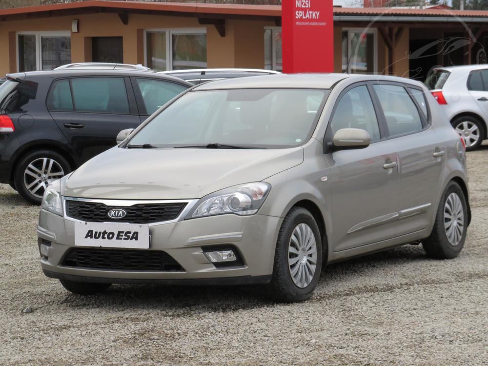 Kia Ceed 1.4 i, R