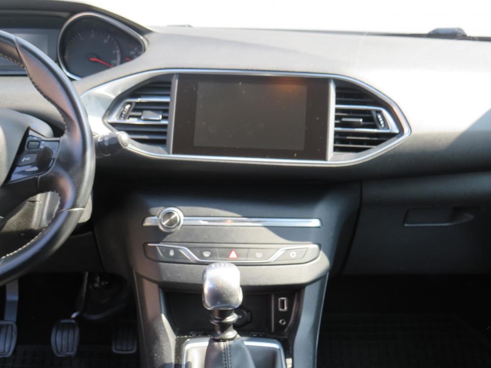 Peugeot 308 1.6 HDi 1.maj, R