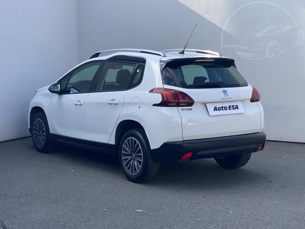 Peugeot 2008 1.2 PT, R