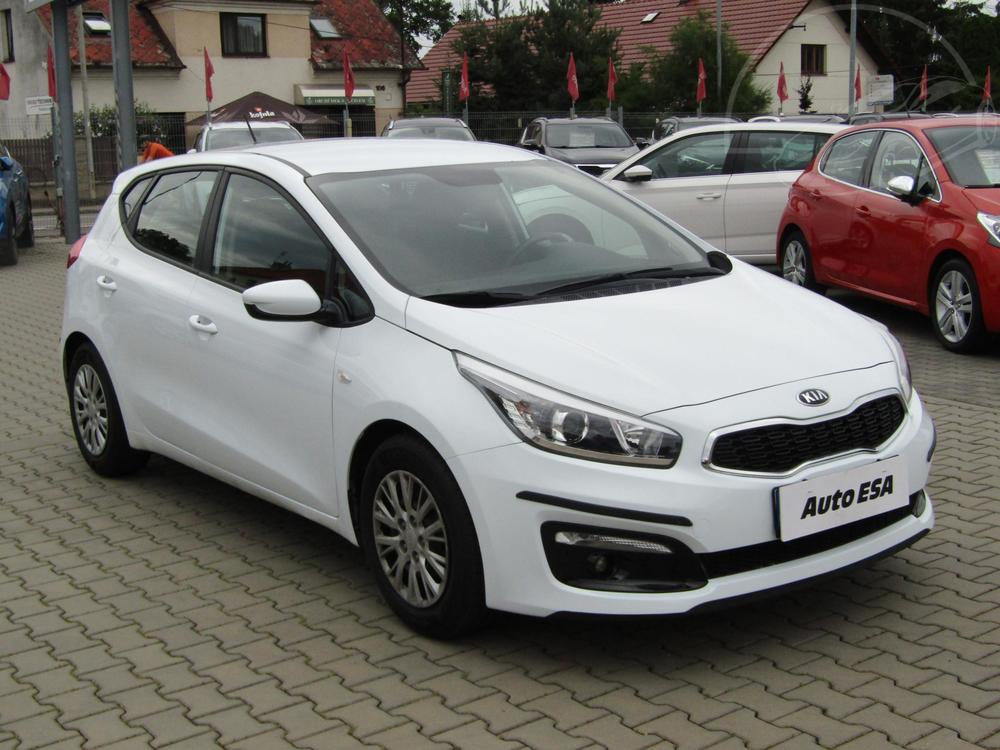 Kia Ceed 1.4 CVVT Serv.kniha, R