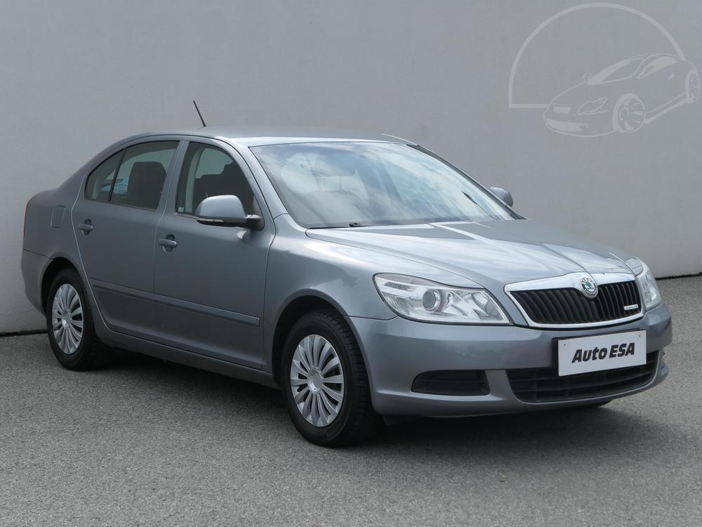 koda Octavia II 1.6 TDI, R