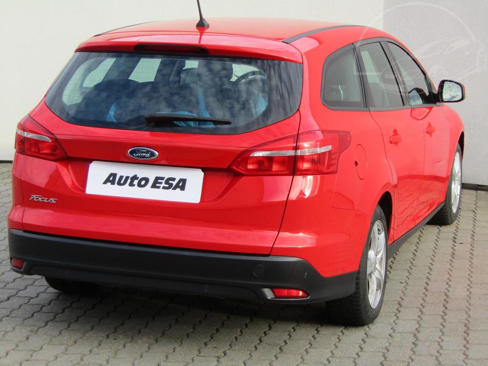 Ford Focus 1.6 i, R