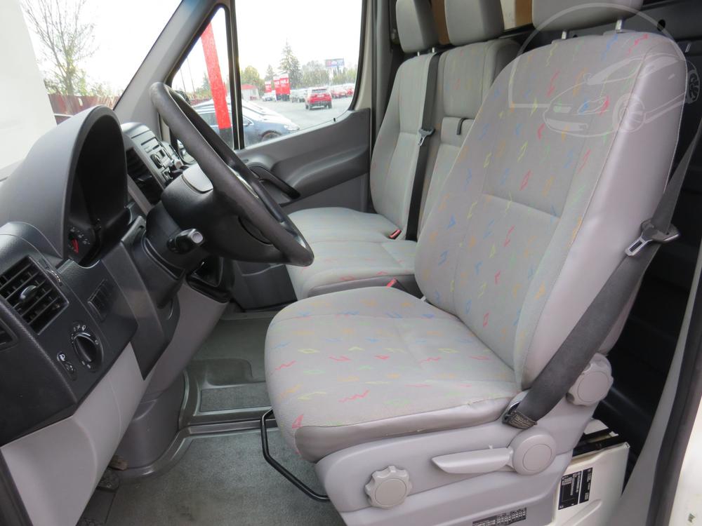 Volkswagen Crafter 2.5 TDi, R