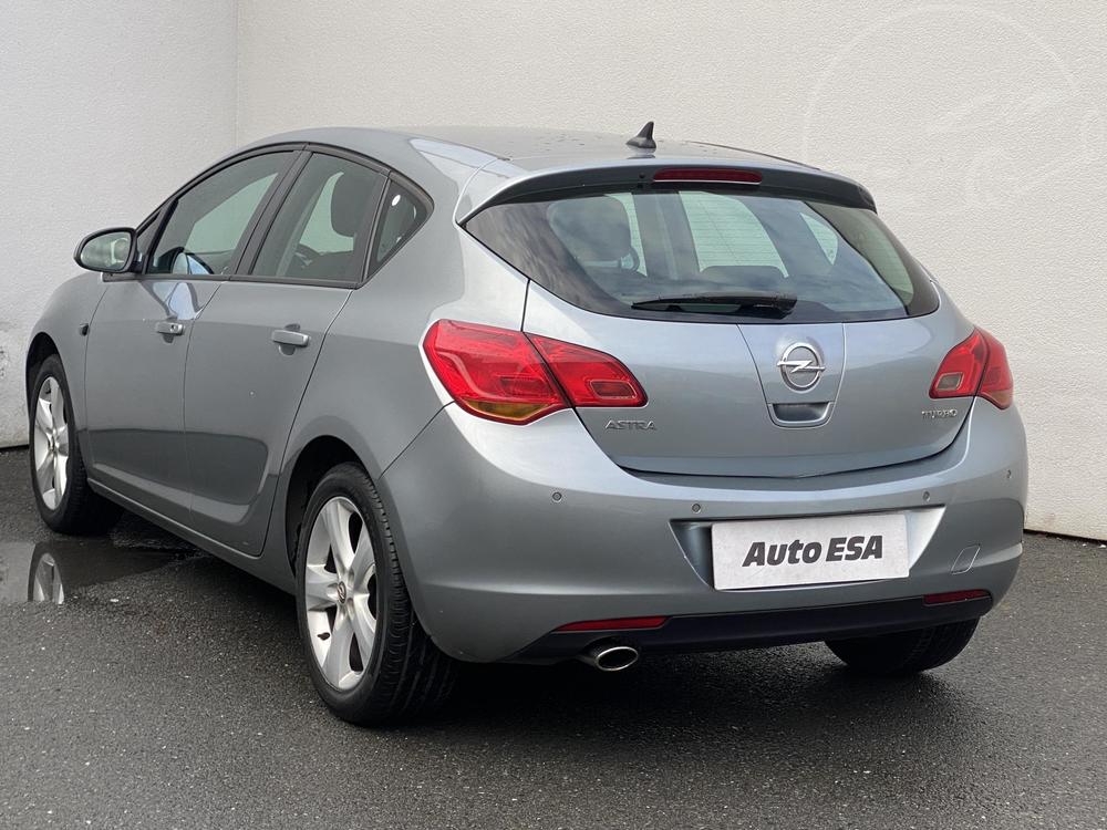 Opel Astra 1.4 T