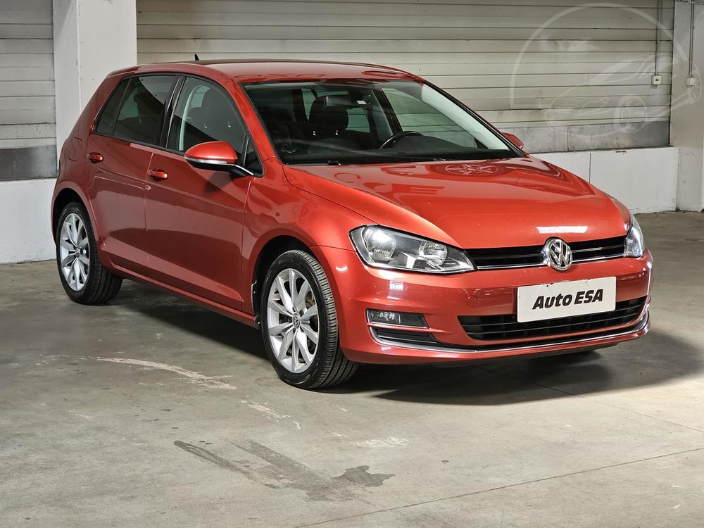 Volkswagen Golf 1.6 TDi, R