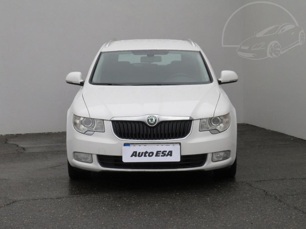 koda Superb II 2.0 tdi Serv.kniha