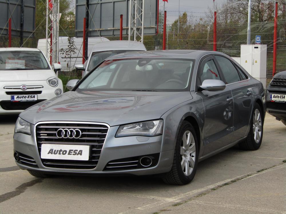 Audi A8 4.2 TDi Serv.kniha, R