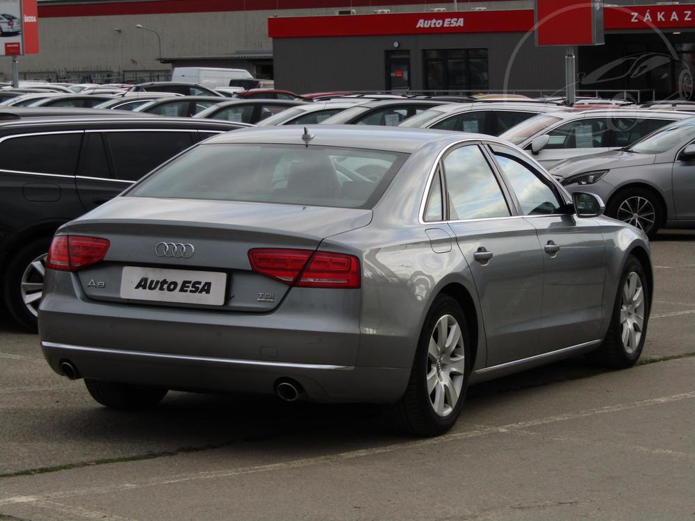 Audi A8 4.2 TDi Serv.kniha, R