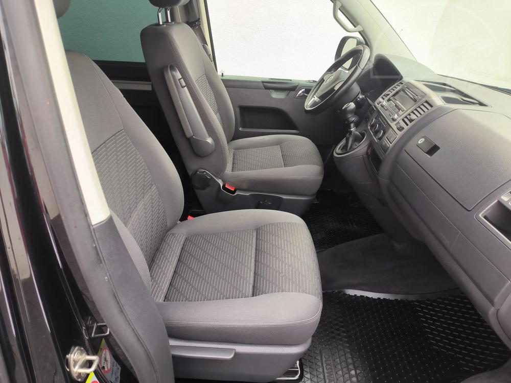 Volkswagen Multivan 2.0 TDi Serv.kniha