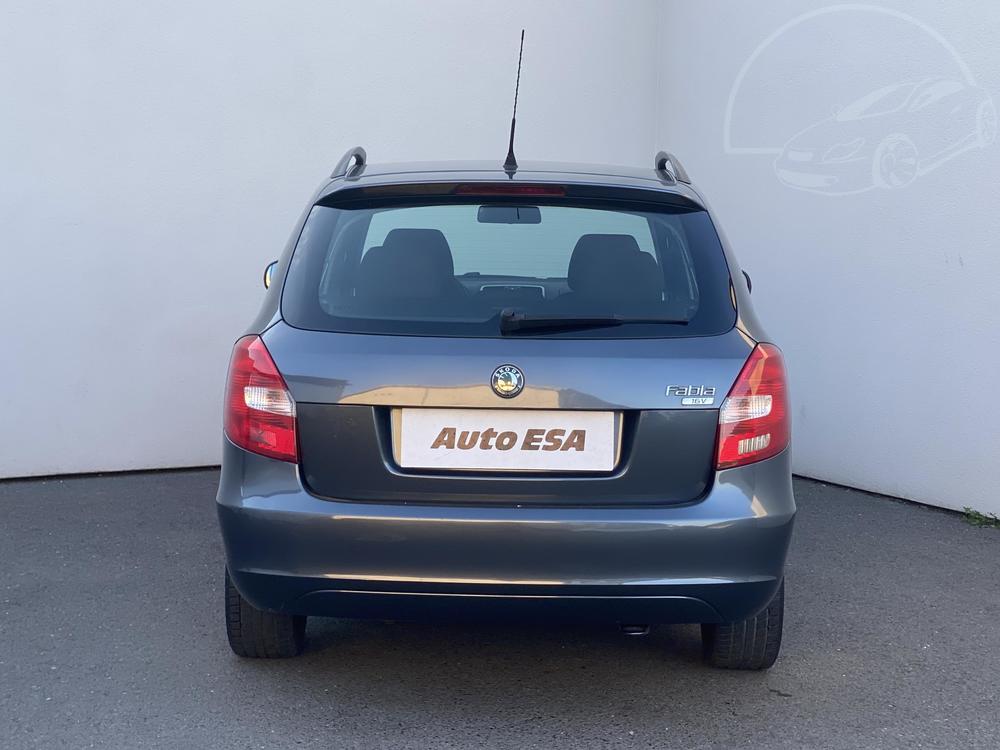 koda Fabia II 1.4 16 V Serv.kniha