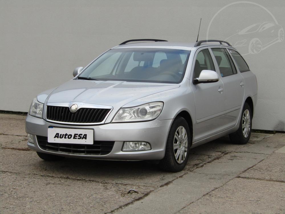 koda Octavia II 1.6 i, R