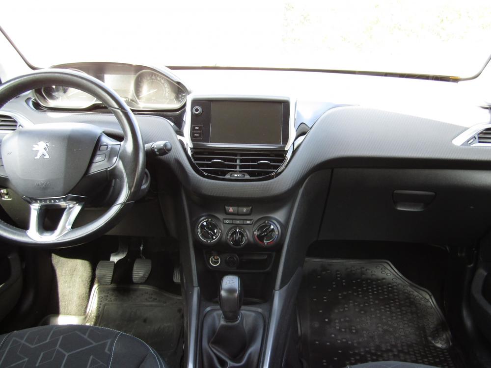 Peugeot 2008 1.6 HDi, R