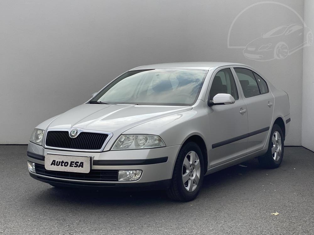 koda Octavia II 1.6 MPi Serv.kniha