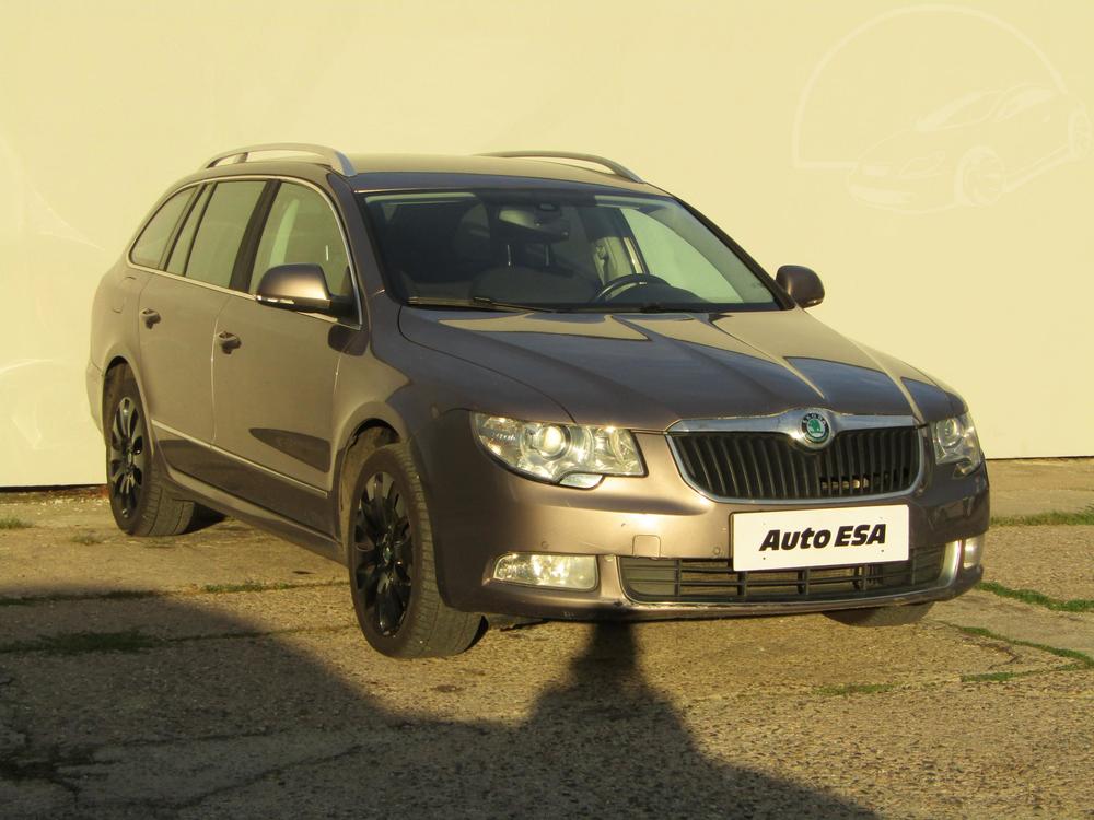 Prodm koda Superb II 2.0 TDI Serv.kniha, R