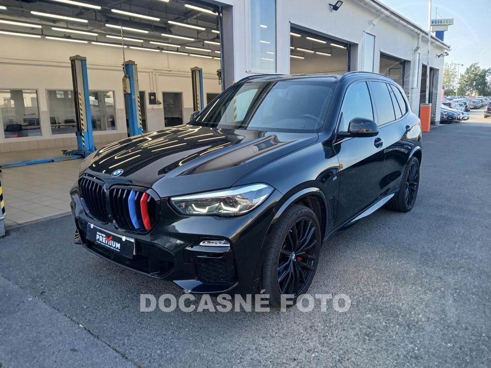 BMW X5 2998 1.maj Serv.kniha, ČR