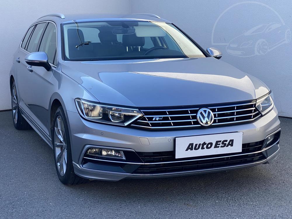 Volkswagen Passat 2.0 TDi, R